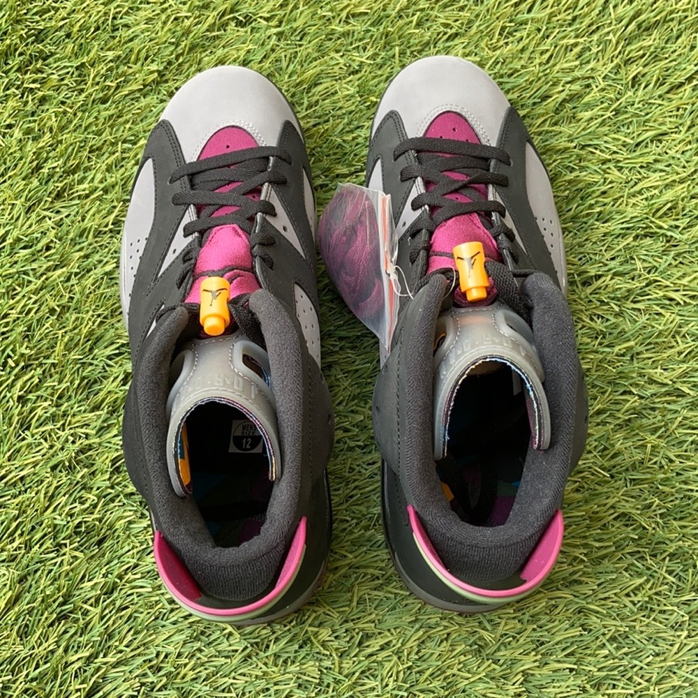 Air Jordan 6 Retro - Picture 4 of 5